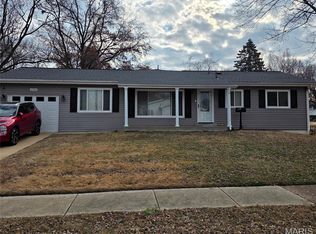 6702 Flowervale Dr, Hazelwood, MO 63042