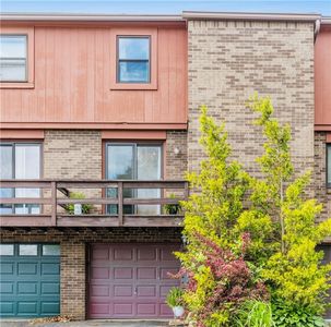 65 Universal St, Bridgeville, PA, 15017
