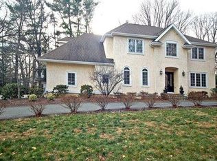 1 Rock Ln, Mountain Lakes, NJ 07046