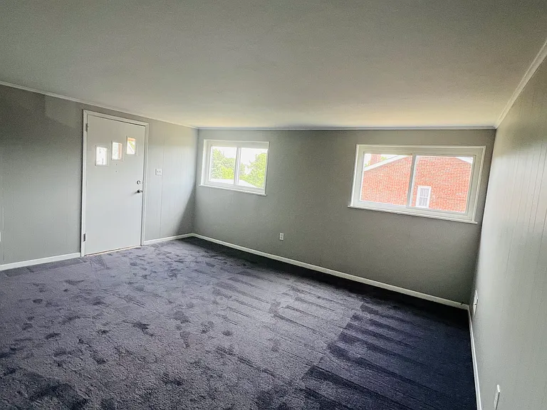 7007 McClure Ave #2R — Photo 3