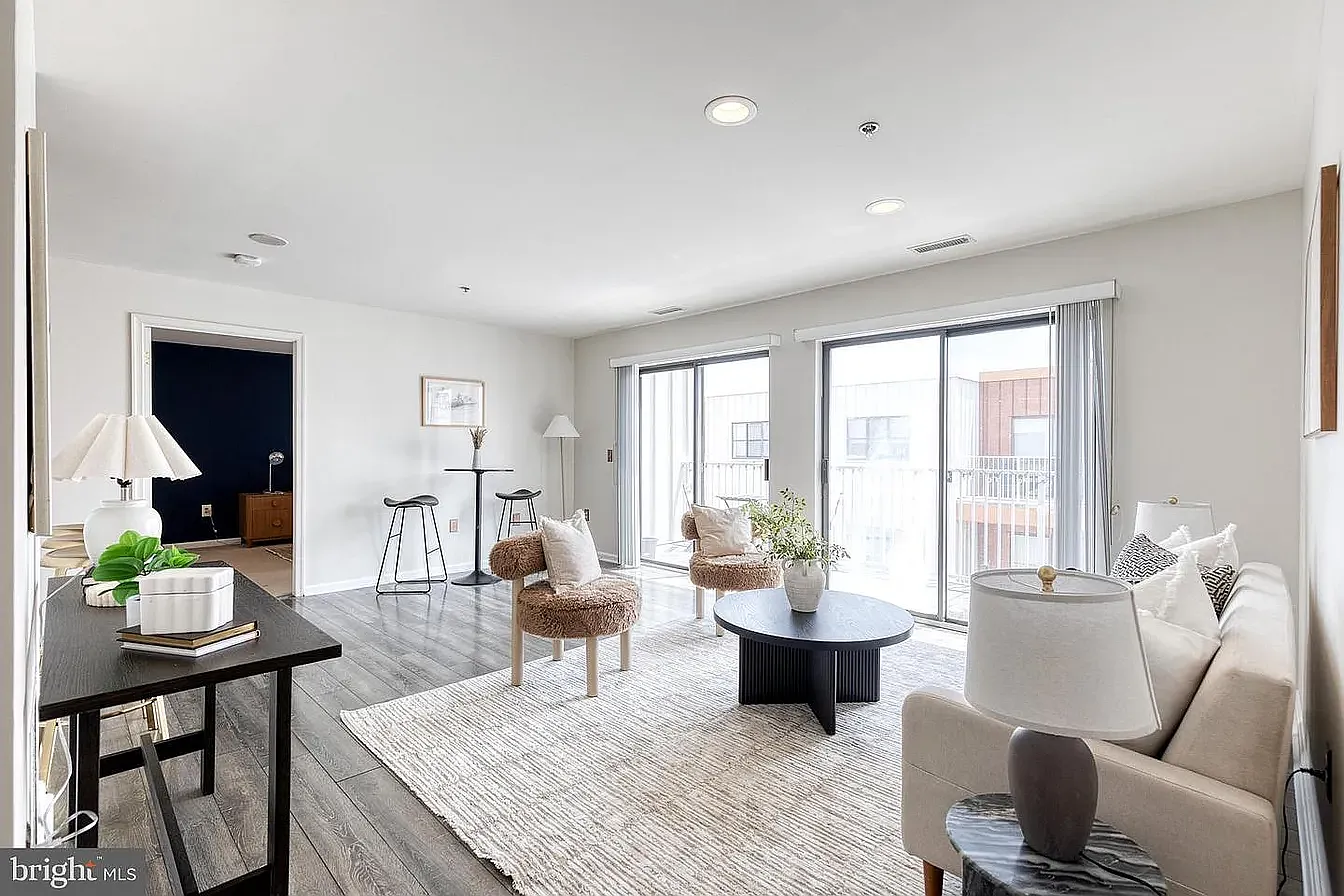 2 bed, 1100 sqft, $2,850 — Photo 2
