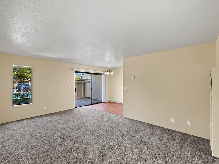 The Peppertree Apartments — Photo 26