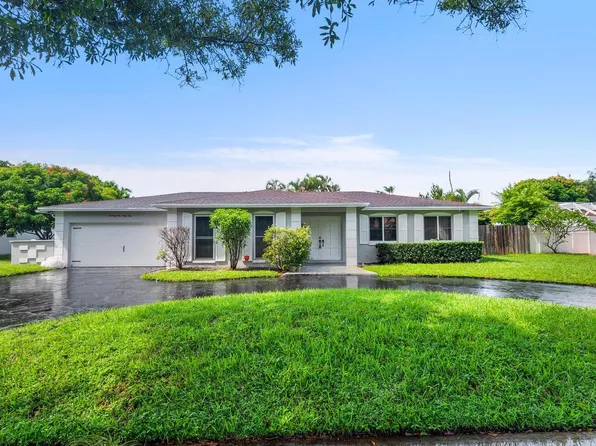 7131 SW 8th Court, Plantation, FL 33317