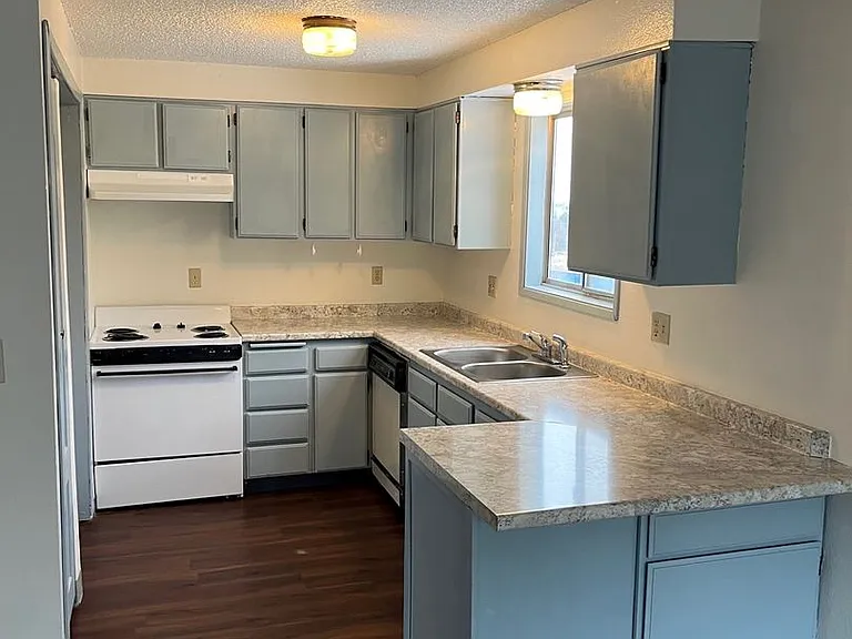 1904 Dawn Ct — Photo 6