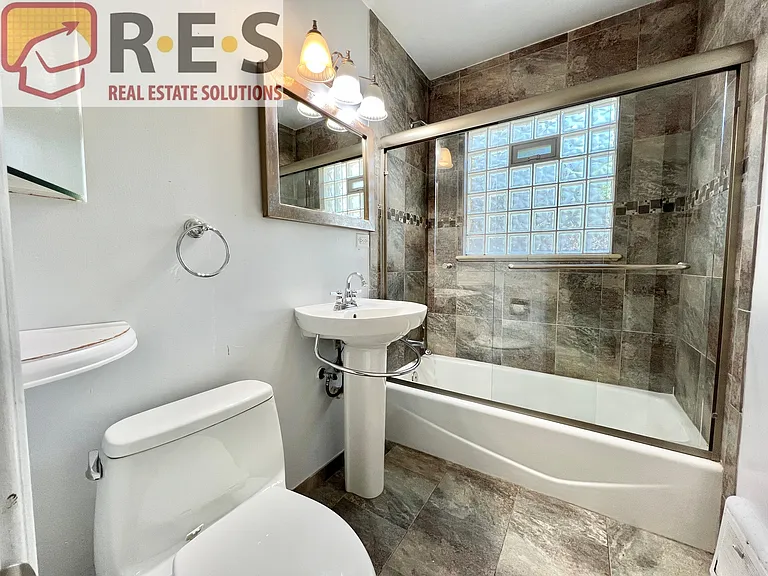 1059 Fillmore St — Photo 11