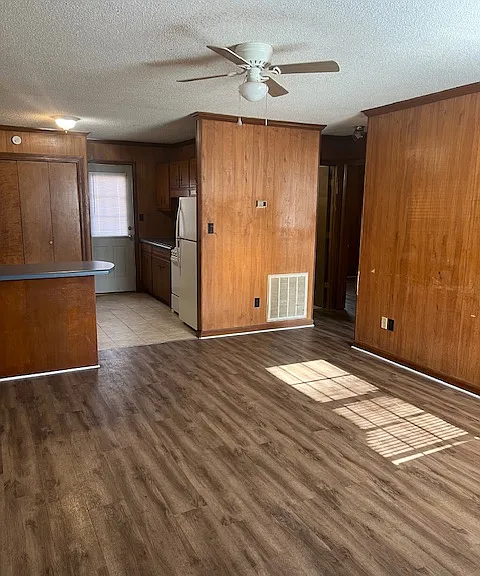 2902 Midfield Cir SE #B — Photo 15