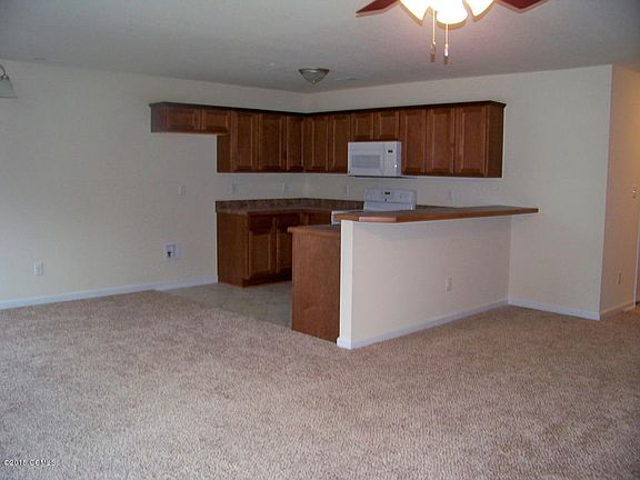 5th image of 2522A FOREST Drive E