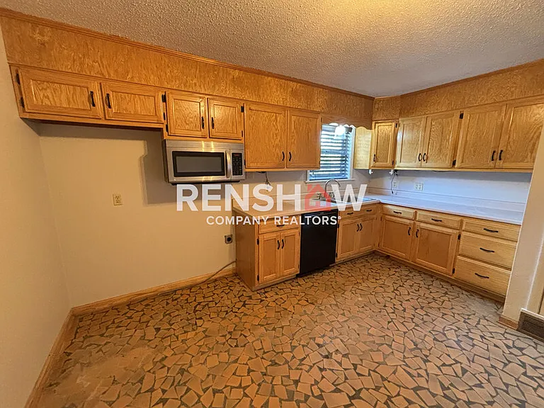2967 Camden St — Photo 7