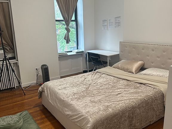 3rd image of 445 E 78th St APT 2B