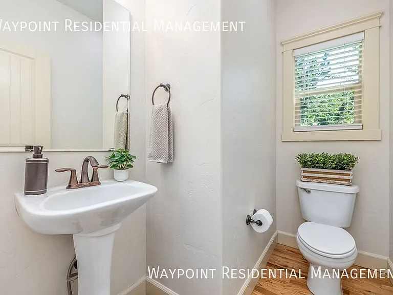 5956 N Bremerton Pl — Photo 7
