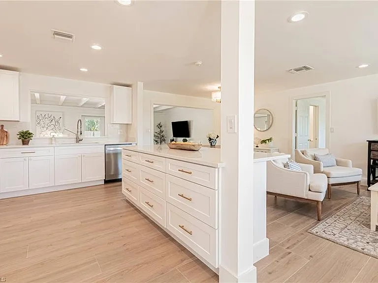 1530 Mandarin Rd — Photo 14