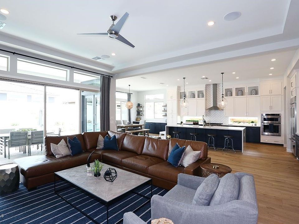 Great Room & Kitchen