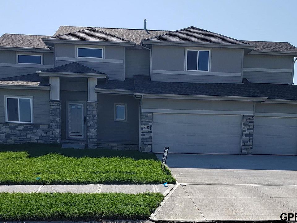 1st image of 6222 S 200th St
