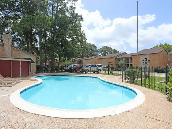 Pine Ridge Apartments