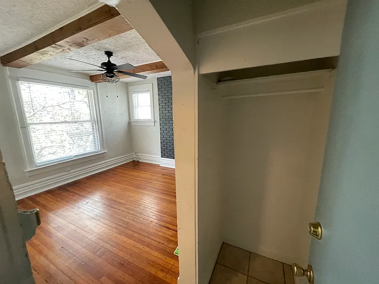 1142 N Washington St #4 — Photo 13