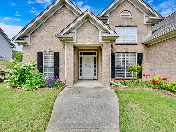 4th image of 4208 Hathaway Ln
