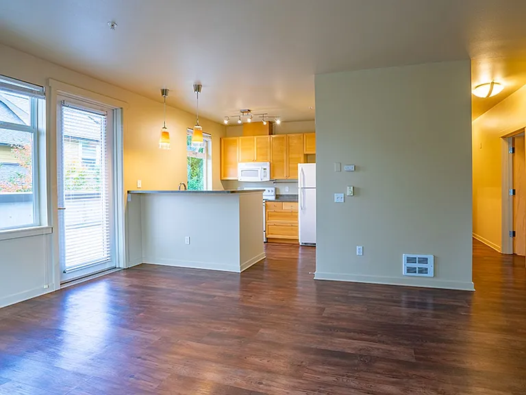 Saxe Apartments — Photo 68