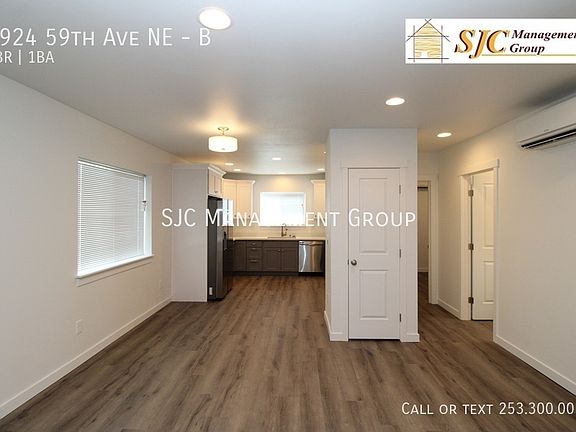 3rd image of 2924 59th Ave NE #B