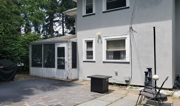 773 Bloomfield Ave — Photo 4