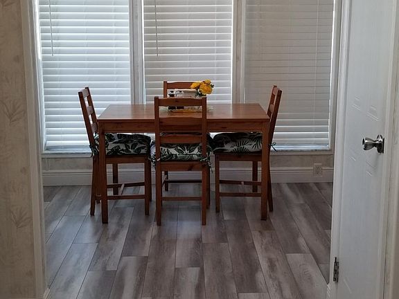 2nd image of 633 Periwinkle Cir