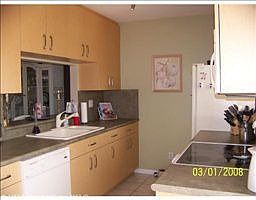 3rd image of 191 SE 1st Cir