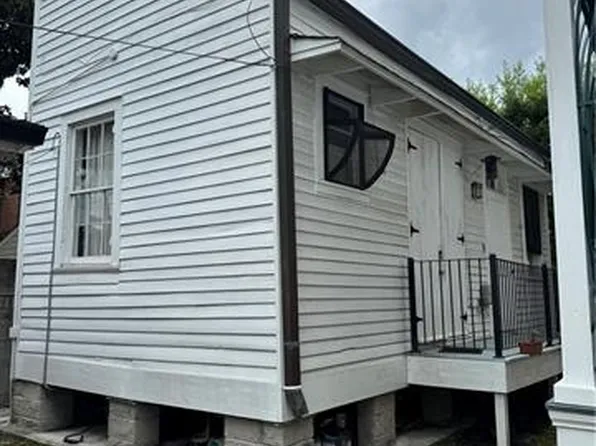 2211 Camp St, New Orleans, LA 70130