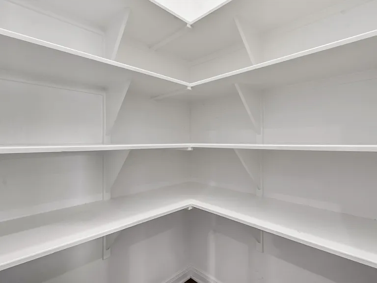 920 James Parker Cir — Photo 14