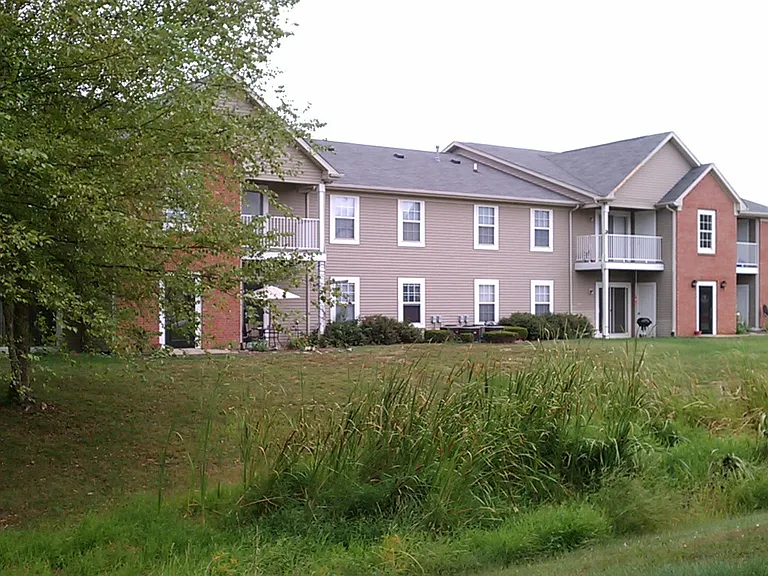 185 - COUNTRY VIEW APARTMENTS — Photo 23