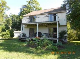 240 Noank Rd, Groton, CT 06355