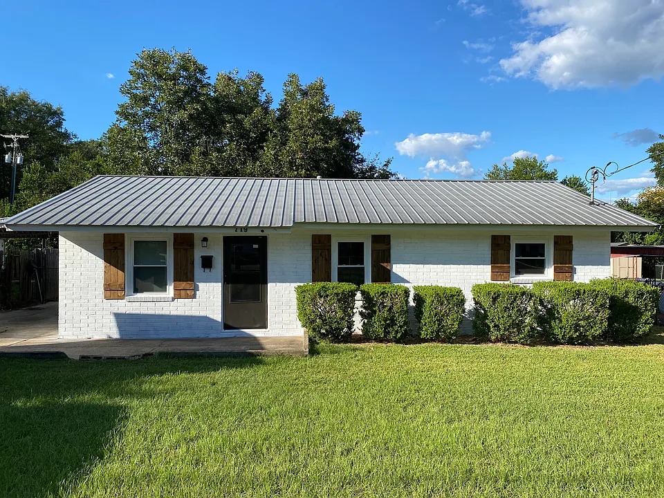 719 Crestwood Ter