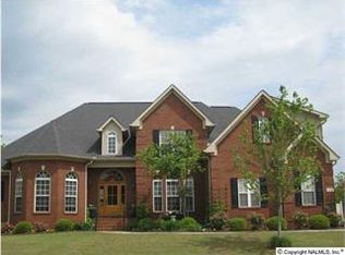 221 Morningwalk Ln SW, Huntsville, AL 35824