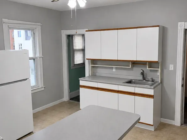 77-79 Rowe Ave #2, Hartford, CT 06106