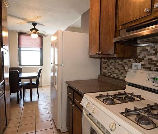 3rd image of 920 Metcalf Ave APT 8H