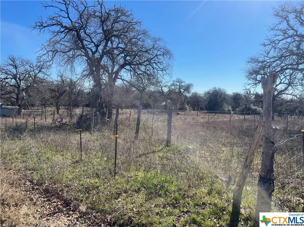 1035 Old Sayers Rd, Elgin, TX 78621