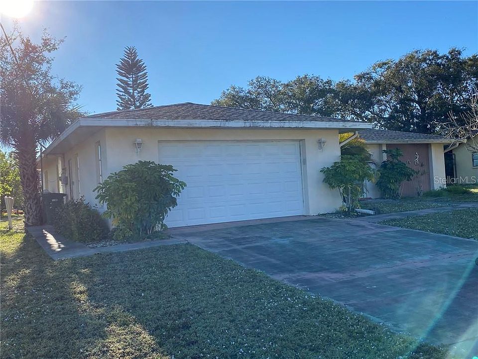 1st image of 780 Crestview Cir NW