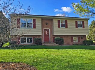 1 Todd Rd, Ronks, PA 17572