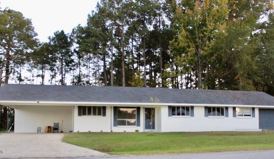 1st image of 3696 N Lake Dr