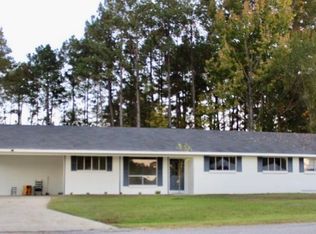 3696 N Lake Dr, Lauderdale, MS 39335