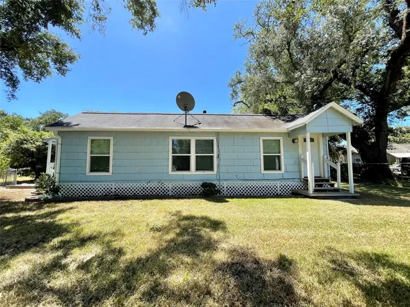 6227 S F Austin, Jones Creek, TX 77541