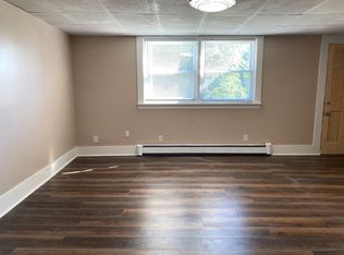 27 Patterson St APT 1, Augusta, ME 04330