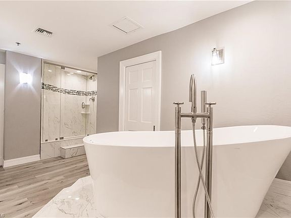 4th image of 5260 S Landings Dr APT 1701
