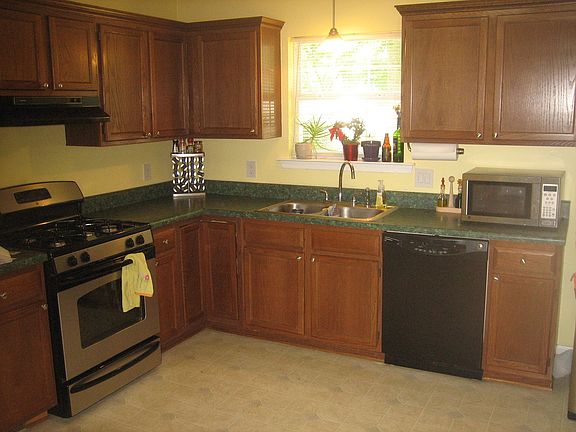 3rd image of 6265 Adams Hunt Dr