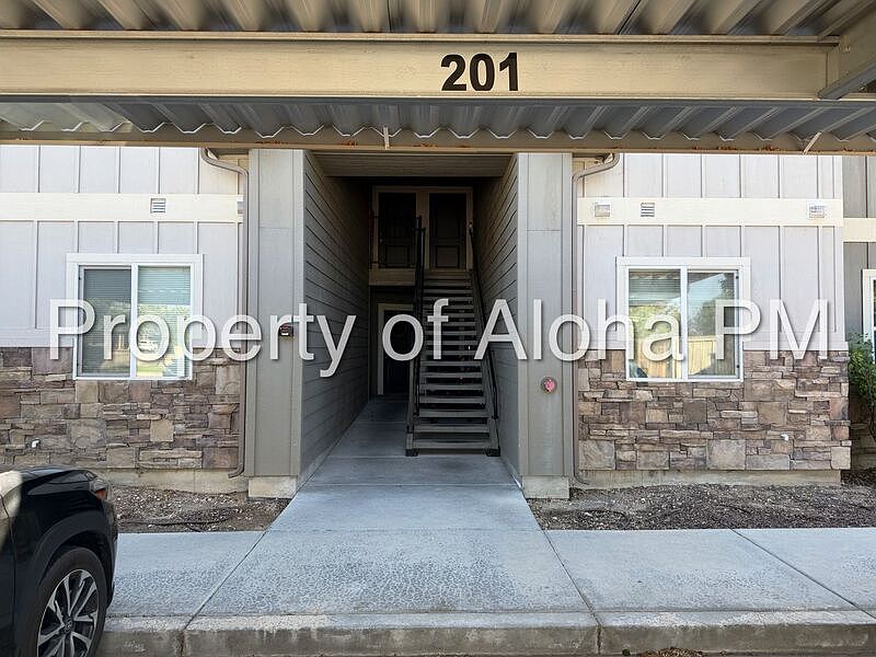 1st image of 10639 W Wasdale Dr APT 201