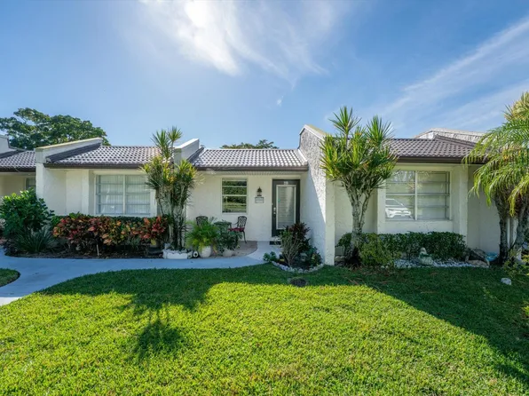 206 Lake Constance Drive, West Palm Beach, FL 33411