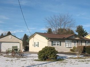 581 Fairgrounds Rd, Gilbert, PA 18331