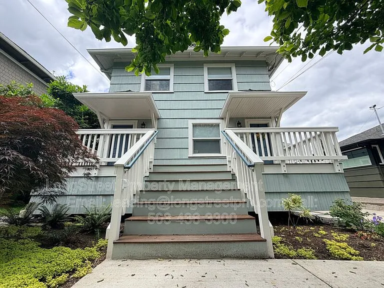 1749 SE 46th Ave — Photo 4