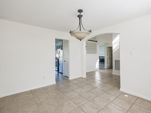 3rd image of 18330 Brenwood Manor Dr
