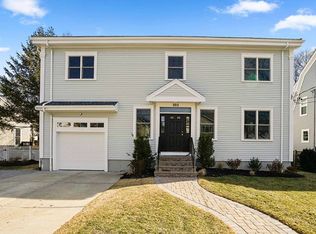 202 Winslow Rd, Newton, MA 02468