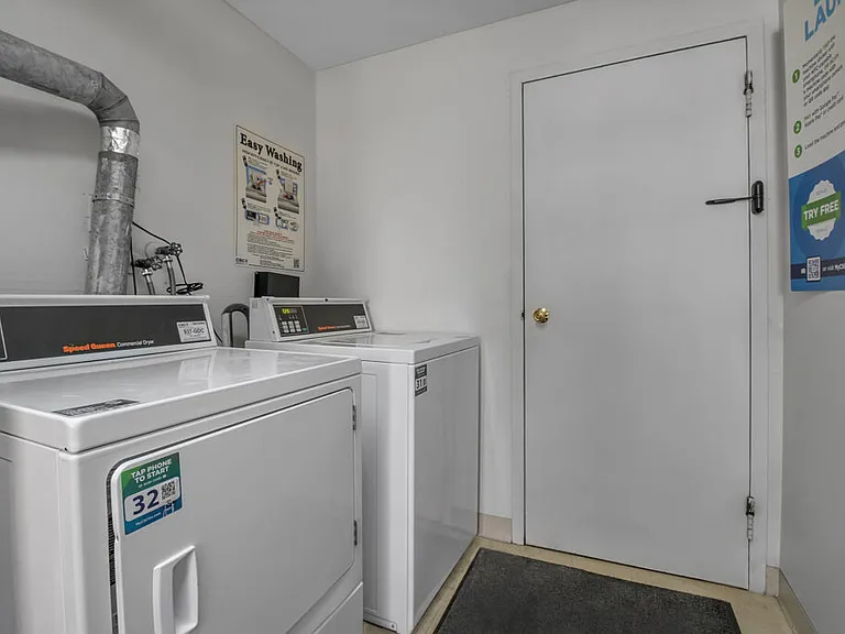 Susan Apartments — Photo 11