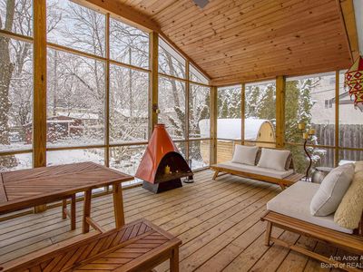 2890 Kimberley Rd, Ann Arbor, MI, 48104